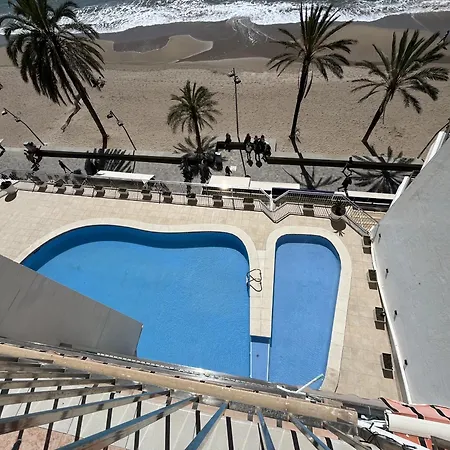 El Crucero, Vive Unas Vacaciones En El Mar Calafell