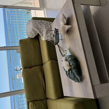 Apartment El Crucero, Vive Unas Vacaciones En El Mar *